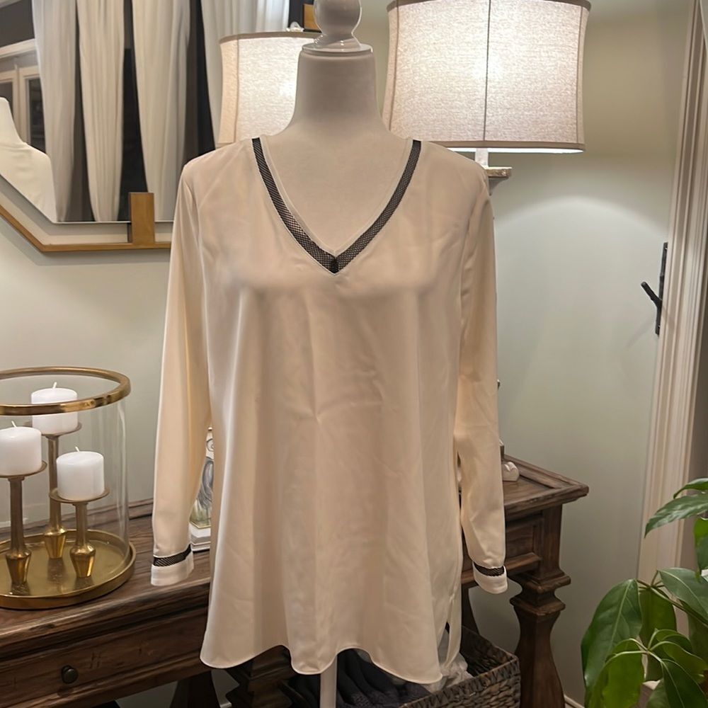 Calvin Klein Long Sleeve Ivory Blouse Size Large